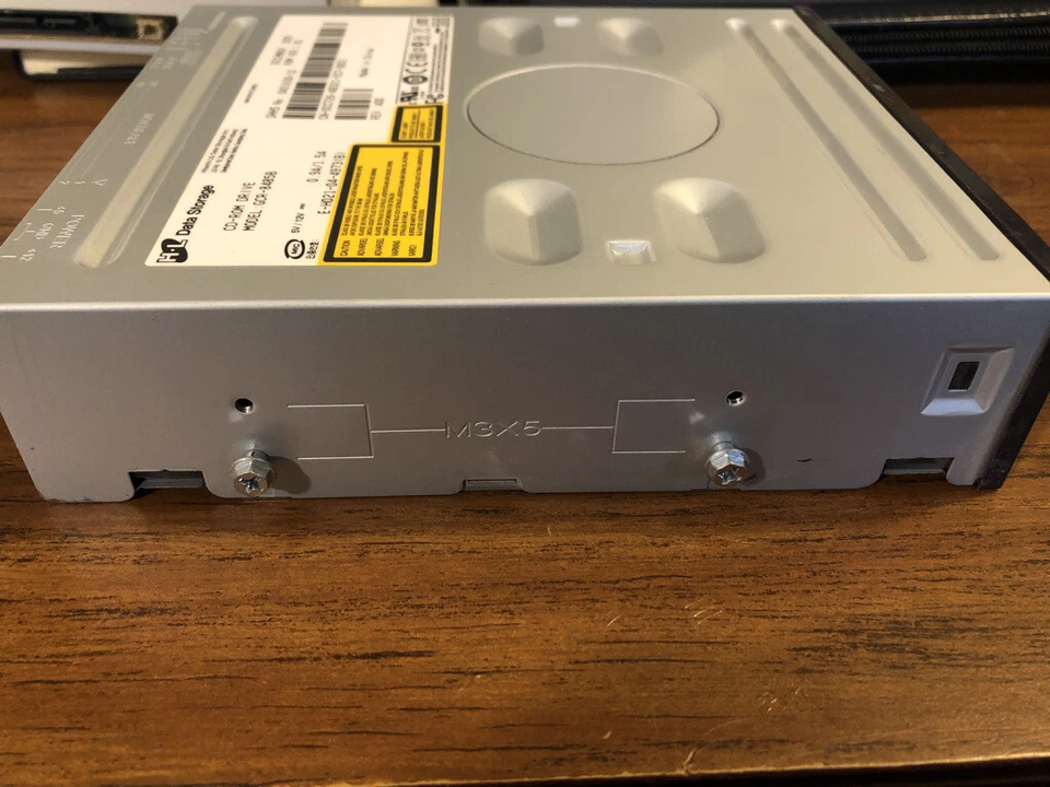 HL Data Storage IDE CD-ROM Optical Drive Model# GCR-8485B - Image 4 of 4