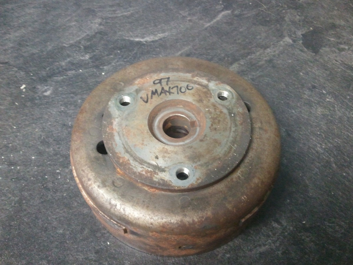 1997 97 Yamaha Flywheel Assembly # 8CH-85550-00-00 Vmax Mountain