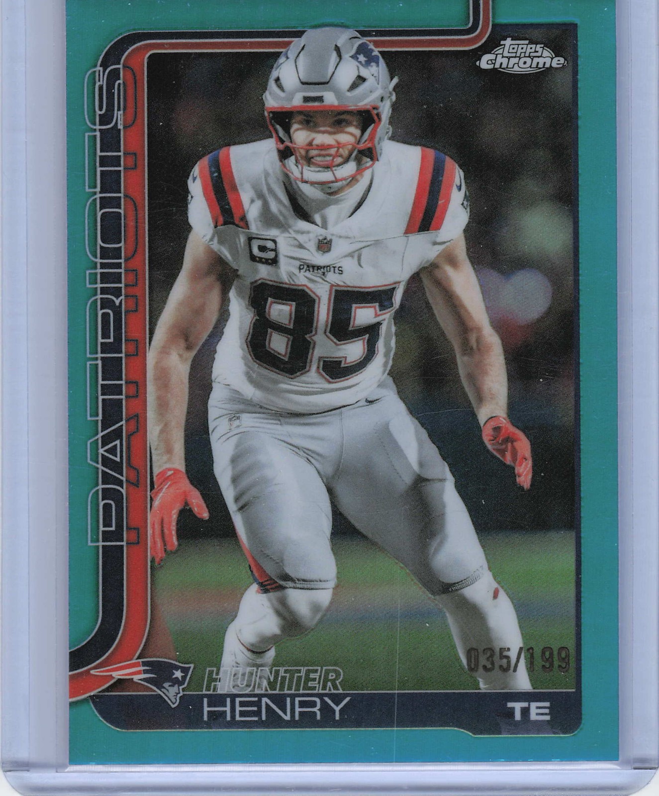 2025 Topps Chrome #209 Hunter Henry Aqua Refractor #/199