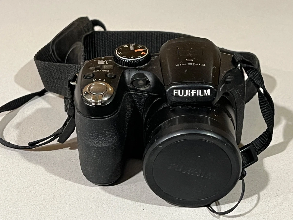 Fujifilm FinePix S Series 10-19.9x Digital Cameras 12-13.9 MP
