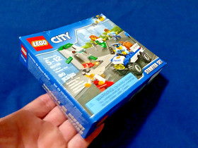 LEGO City: Police Starter Set (60136) Brand New & Factory Sealed