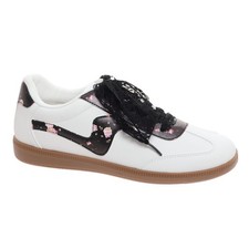 Outwoods Womens Great-5 Sneaker Black  White Combo, Floral
