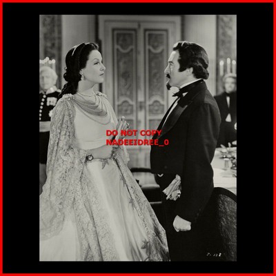 GALE SONDERGAARD CLAUDE RAINS 1939 JUAREZ 8X10 PHOTO