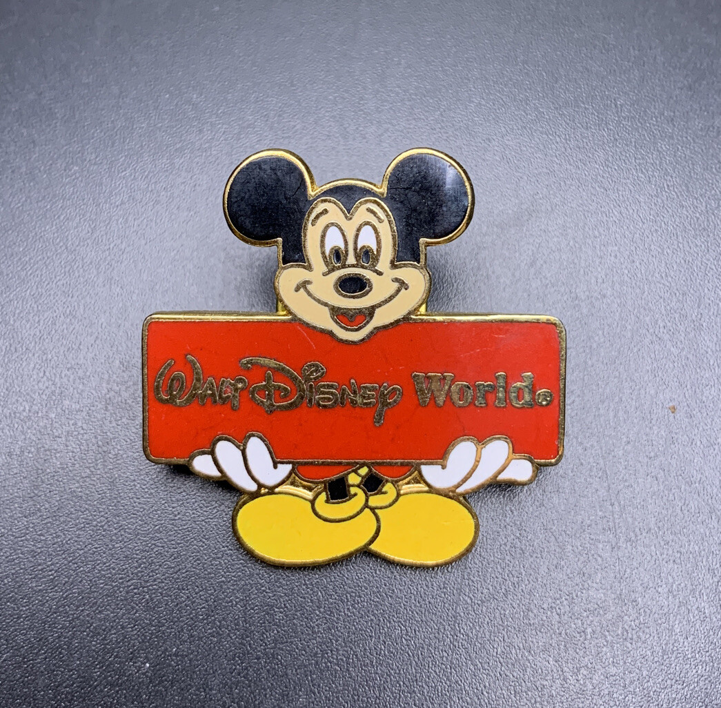 WALT DISNEY Mickey Mouse 看板 Walt Disney World Pin Mickey Mouse Holding Red Sign Enamel | eBay