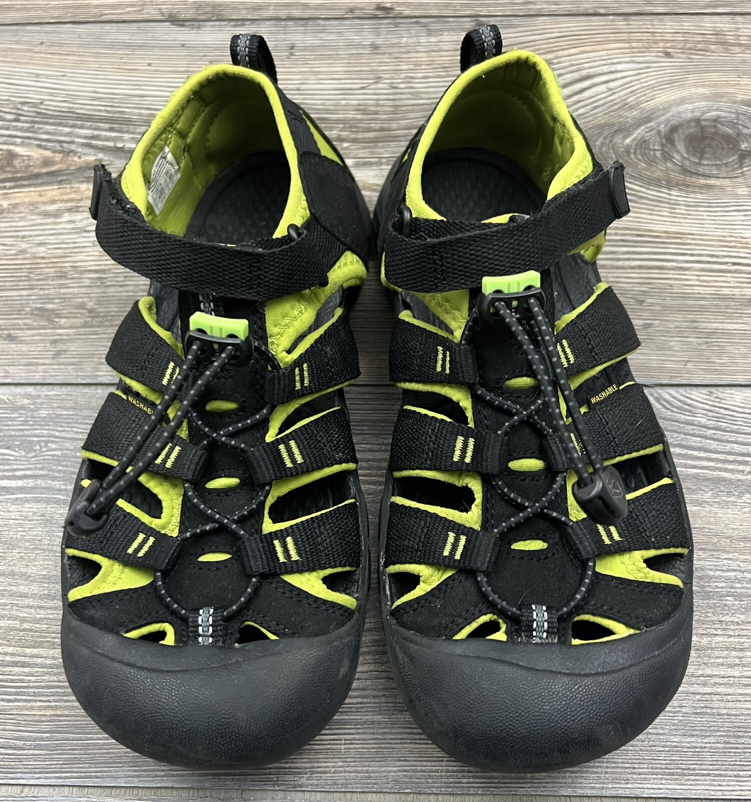 Scarpe sportive da trekking da donna Keen Newport nere verdi impermeabili taglia 6