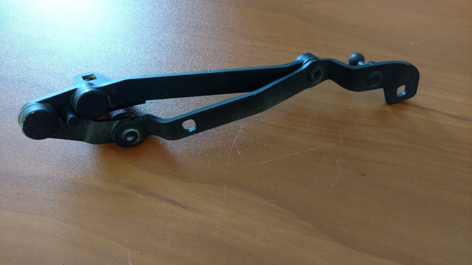 LAMBORGHINI MURCIELAGO & LP640 FRONT RIGHT SIDE HOOD HINGE NEW OEM 410805384A 
