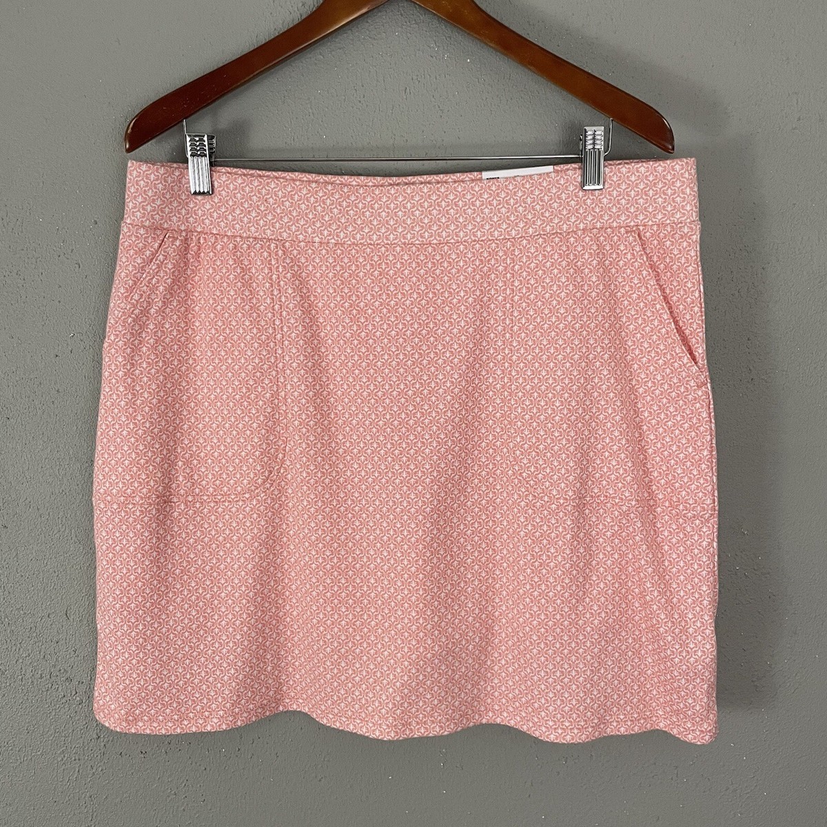 NEW Croft & Barrow The Easy Knit Skort Size L Pink Geometric