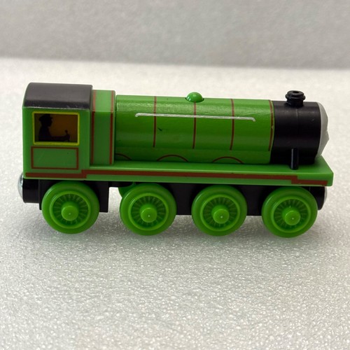 Thomas & Friends Ferrovia in Legno Illuminazione Rivela Henry Treno Serbatoio Motore NoTender - Foto 4 di 17