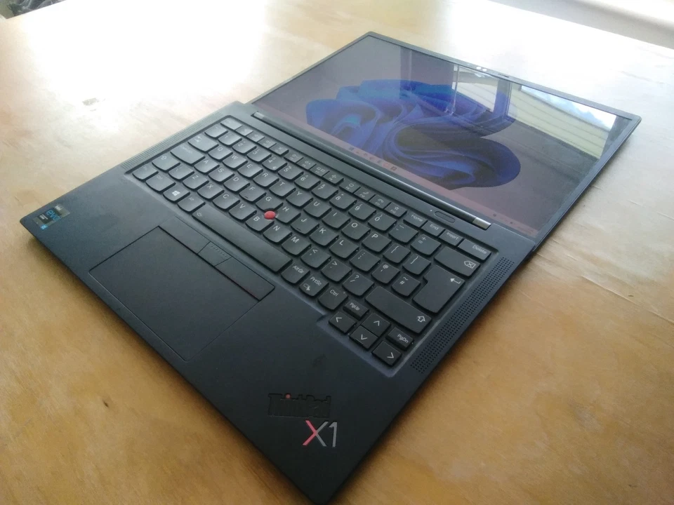 4K Lenovo ThinkPad X1 Carbon Gen 9 Laptop Evo i7 11th Gen 32GB RAM 1TB SSD - Image 4 of 4