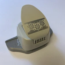 The paper Studio Starburst Continuous Border Paper Punch for Scrapbooking