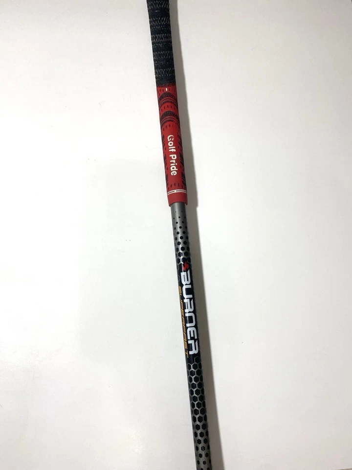 TaylorMade Burner Superfast 10.5° Driver Reg Flex Graphite Shaft Golf Pride Grip - Image 4 of 4