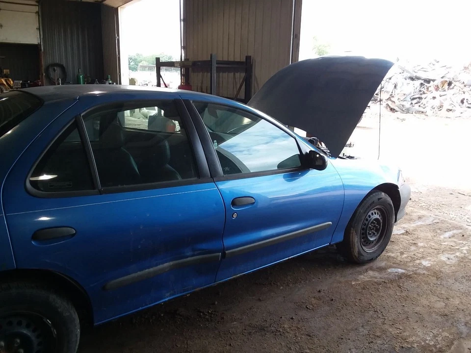 Pestillo trasero Cavalier 1996 2089115 Foto 2 de 4