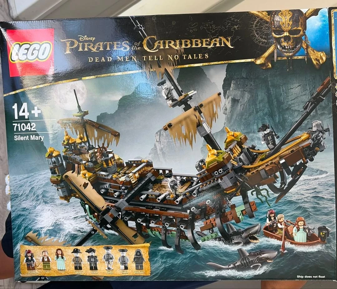 Captain Salazar Silent Mary Pirates of the Caribbean LEGO (R