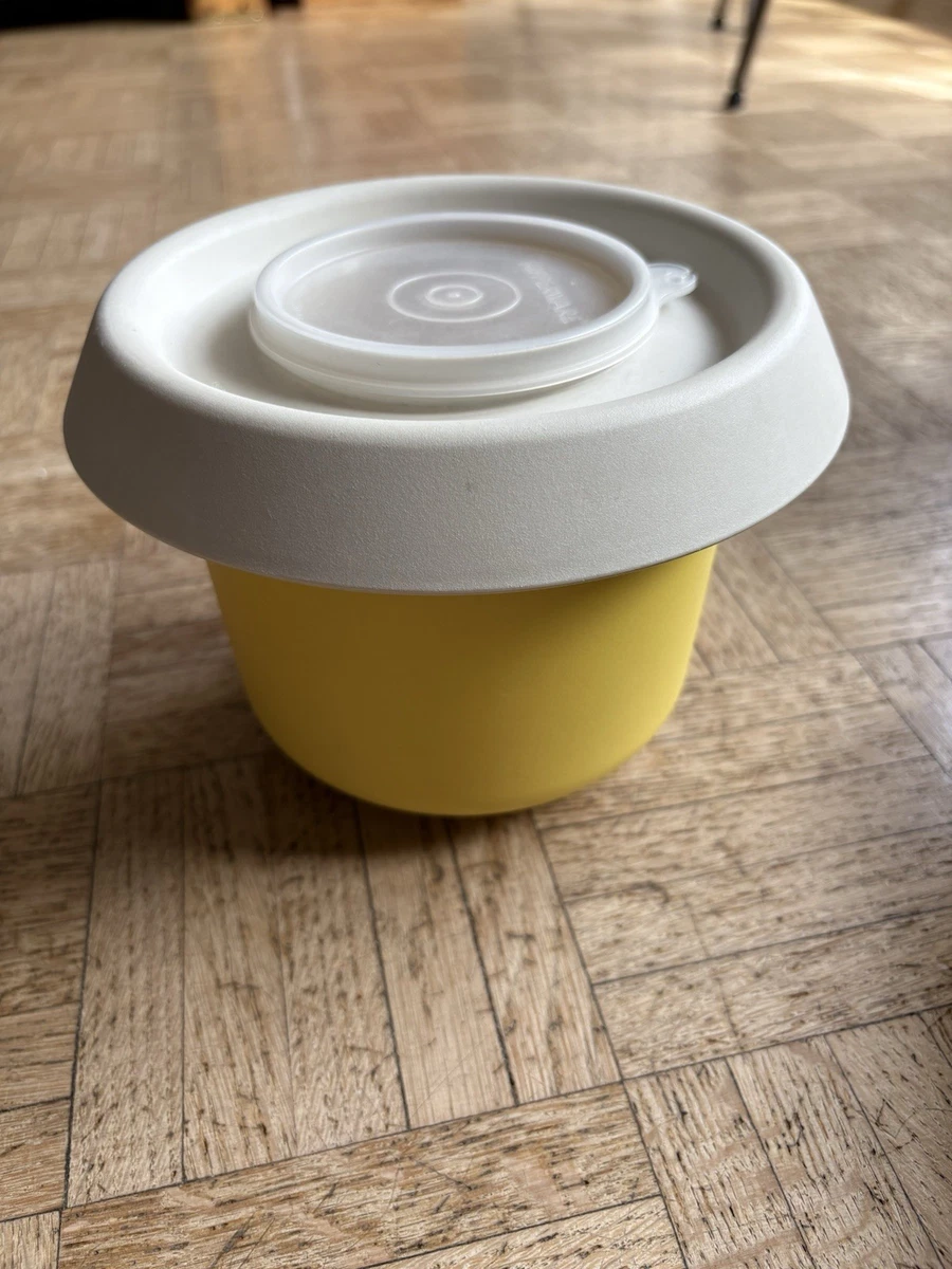 Bol batteur verseur avec collerette et petit couvercle hermétique, 1,5 Litre, Tupperware - Arts de la table
