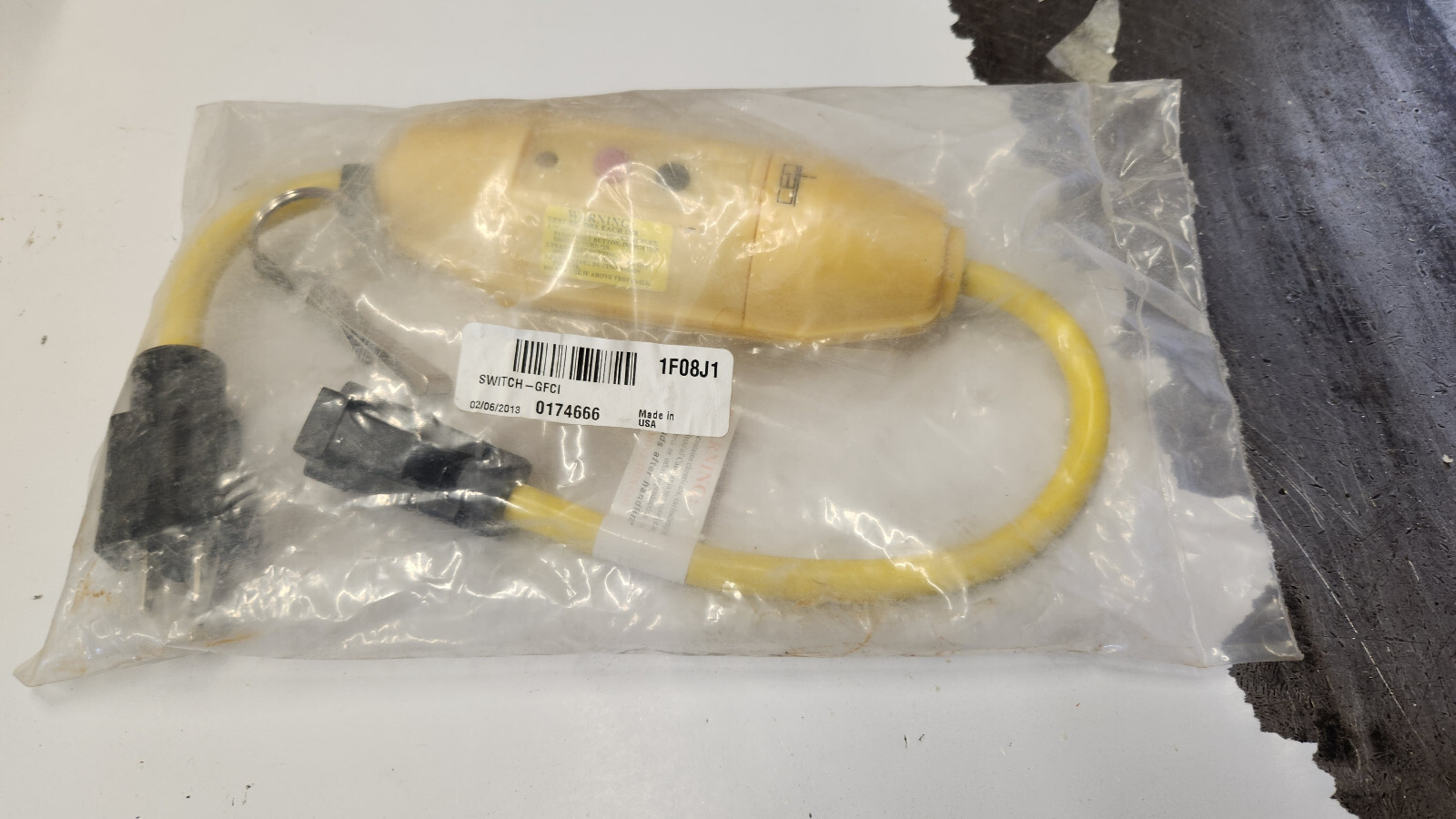 NEW TRC Wacker 0174666 30396 2' Portable Rainproof Inline GFCI Switch 15A x 125V