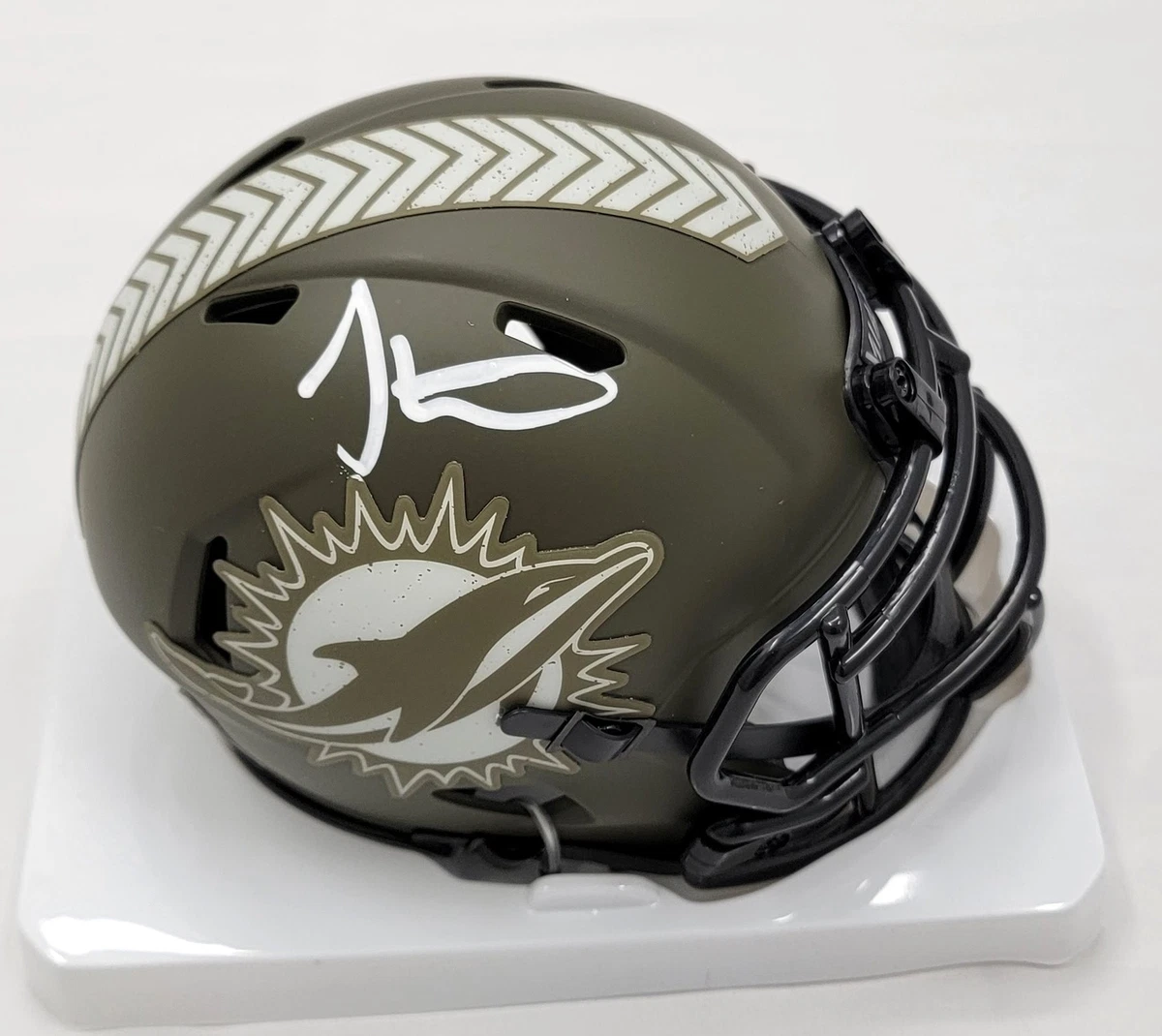 Tyreek hill salute to service clearance jersey