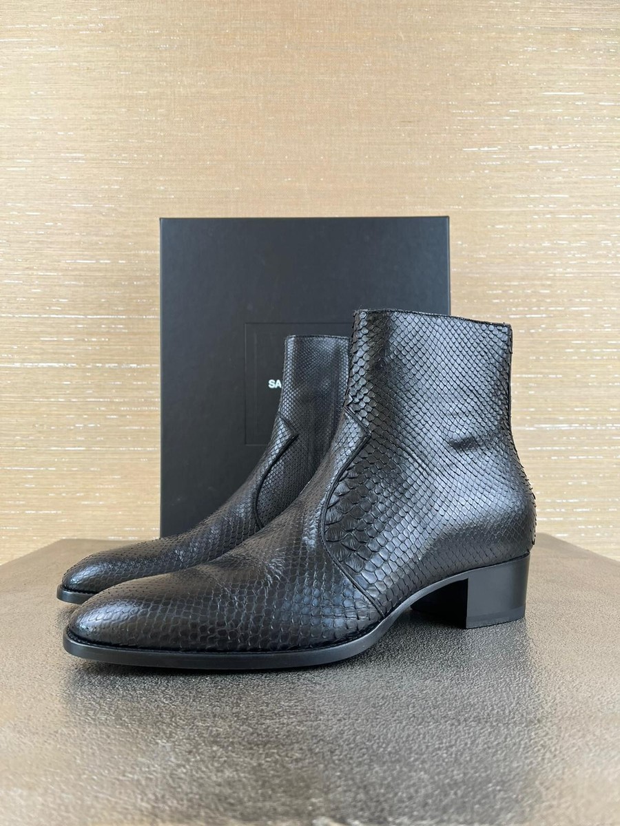 Saint Laurent Paris , Wyatt 40 Zip Booties in Python in Saint Laurent Paris , Wyatt 40 Zip Booties in Python in