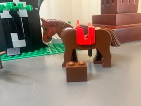 Lego - Forestmen - Camouflaged Outpost #6066 With Box Tray Instructions COMPLETE