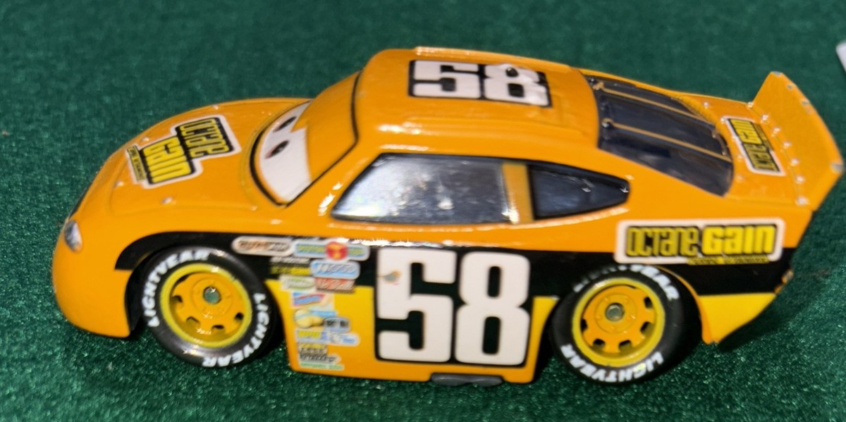 DISNEY PIXAR CARS BILLY OILCHANGER #58 OCTANE GAIN! PISTON CUP