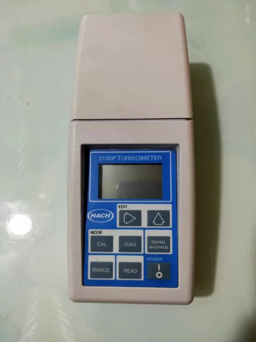 1PC Hach 2100P Portable Turbidimeter