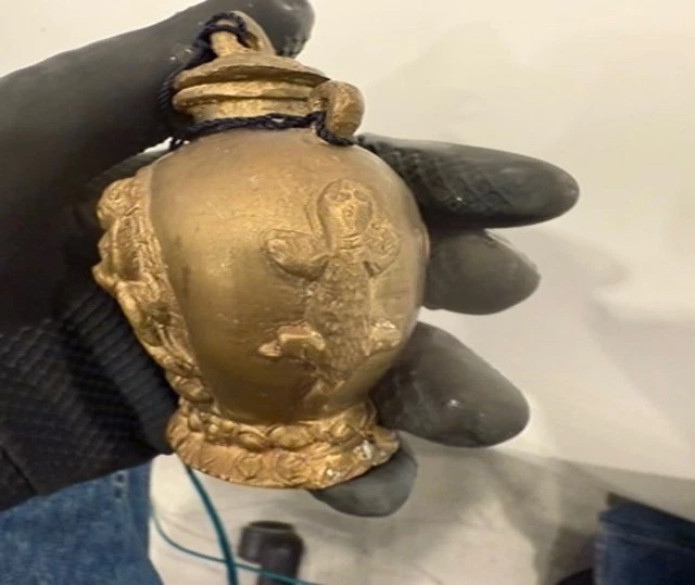 Símbolos budistas antiguos de tintero nepalí siglos XVIII-XIX Nepal Foto 2 de 4