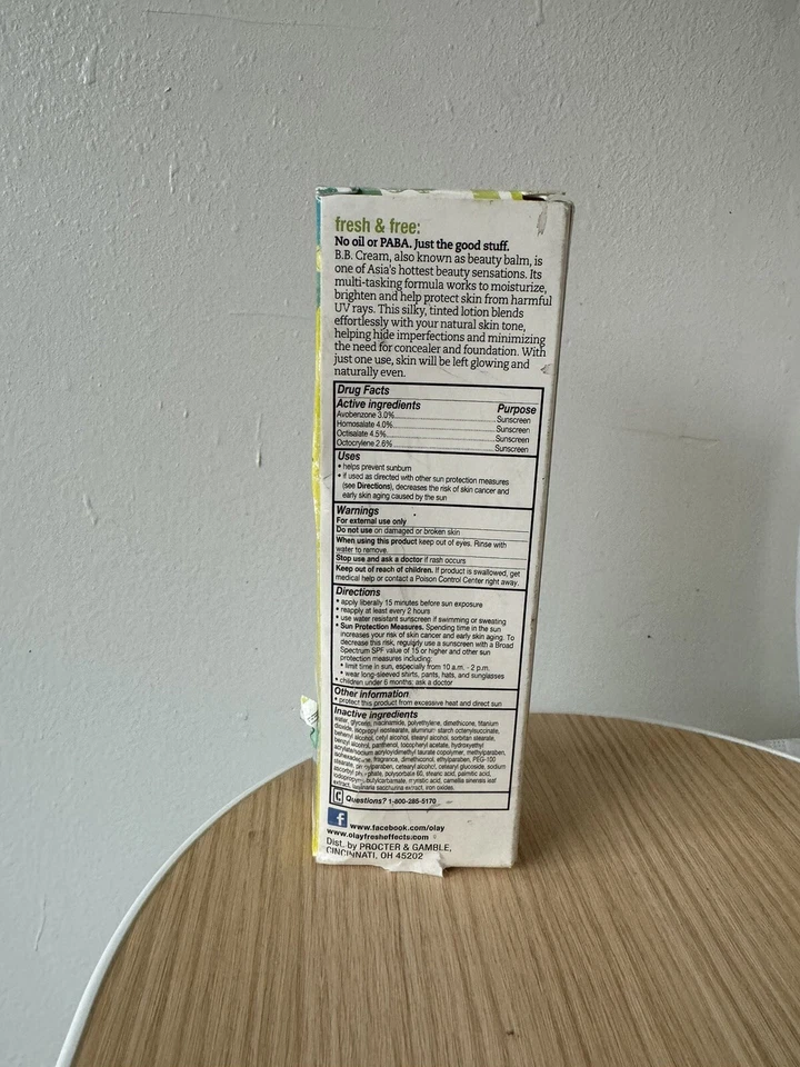 Olay Fresh Effects Skin Perfecting SPF 15 BB Cream FAIR TO LIGHT COLLECTIBLE - Image 2 of 4