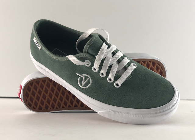 vans authentic green suede