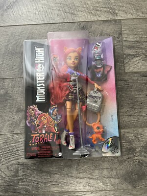 2022 Monster High G3 Reboot Toralei NEW IN HAND Slight Box Damage.