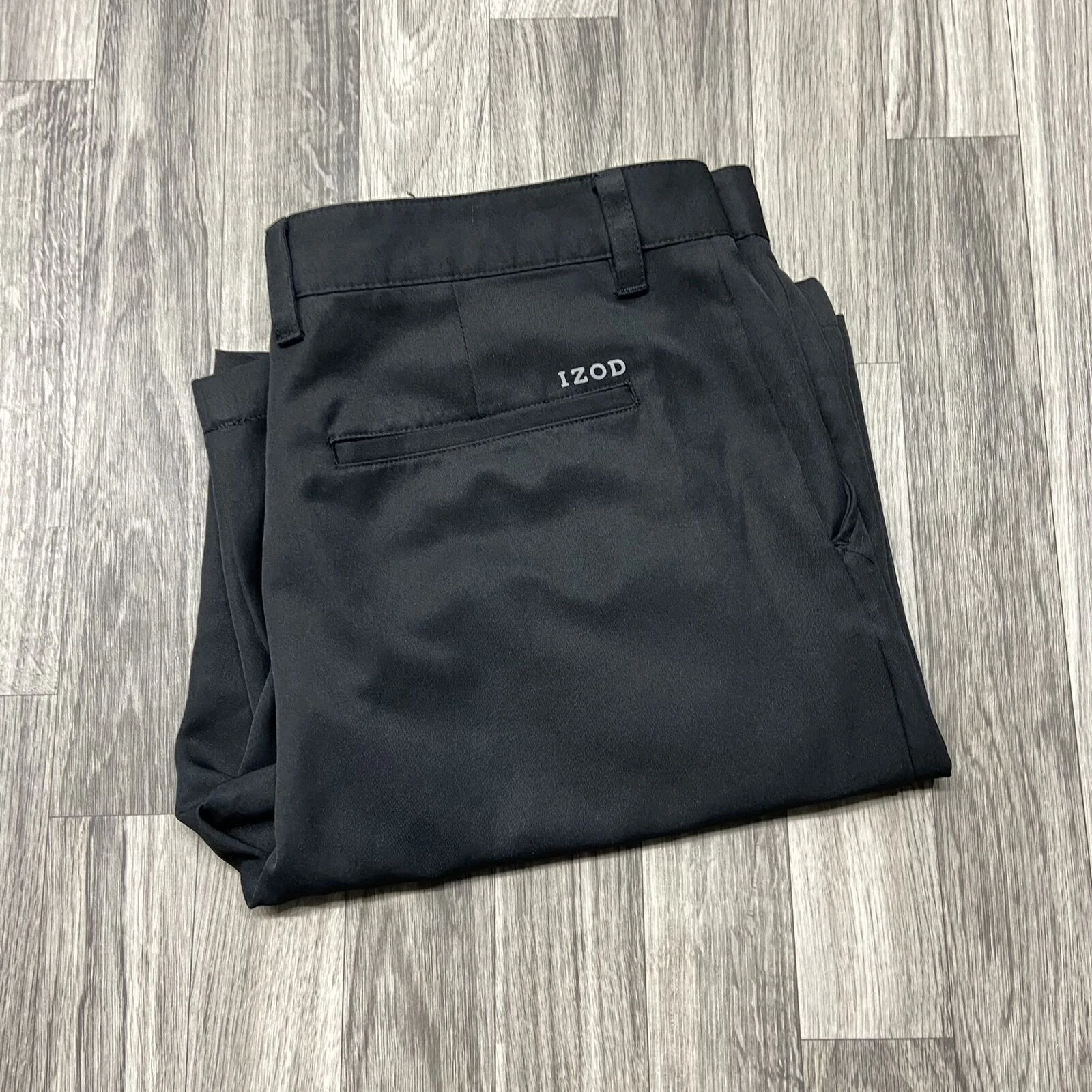 IZOD Flat Front High Rise Black Casual Chino Shorts Men's 35 Waist