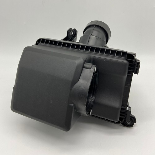 09-13 GMC SIERRA 1500 AIR INTAKE CLEANER FILTER BOX WITH TUBES & METER