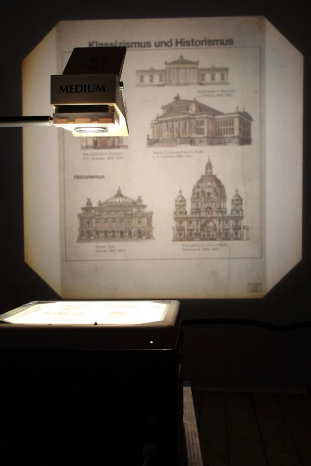 *Medium 524p*Overheadprojektor OHP Polylux Tageslicht Schul Projektor 2x250W - Bild 2 von 4