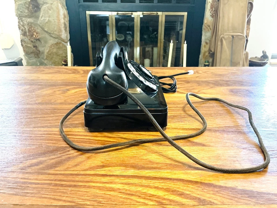 Impresionante teléfono telefónico con marcación giratoria North Electric totalmente funcional de los años 40 Foto 3 de 4