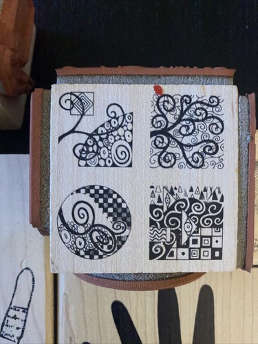50+ Assorted Rubber Stamps Hands, Signs, Shapes, Cubes - Picture 3 of 10