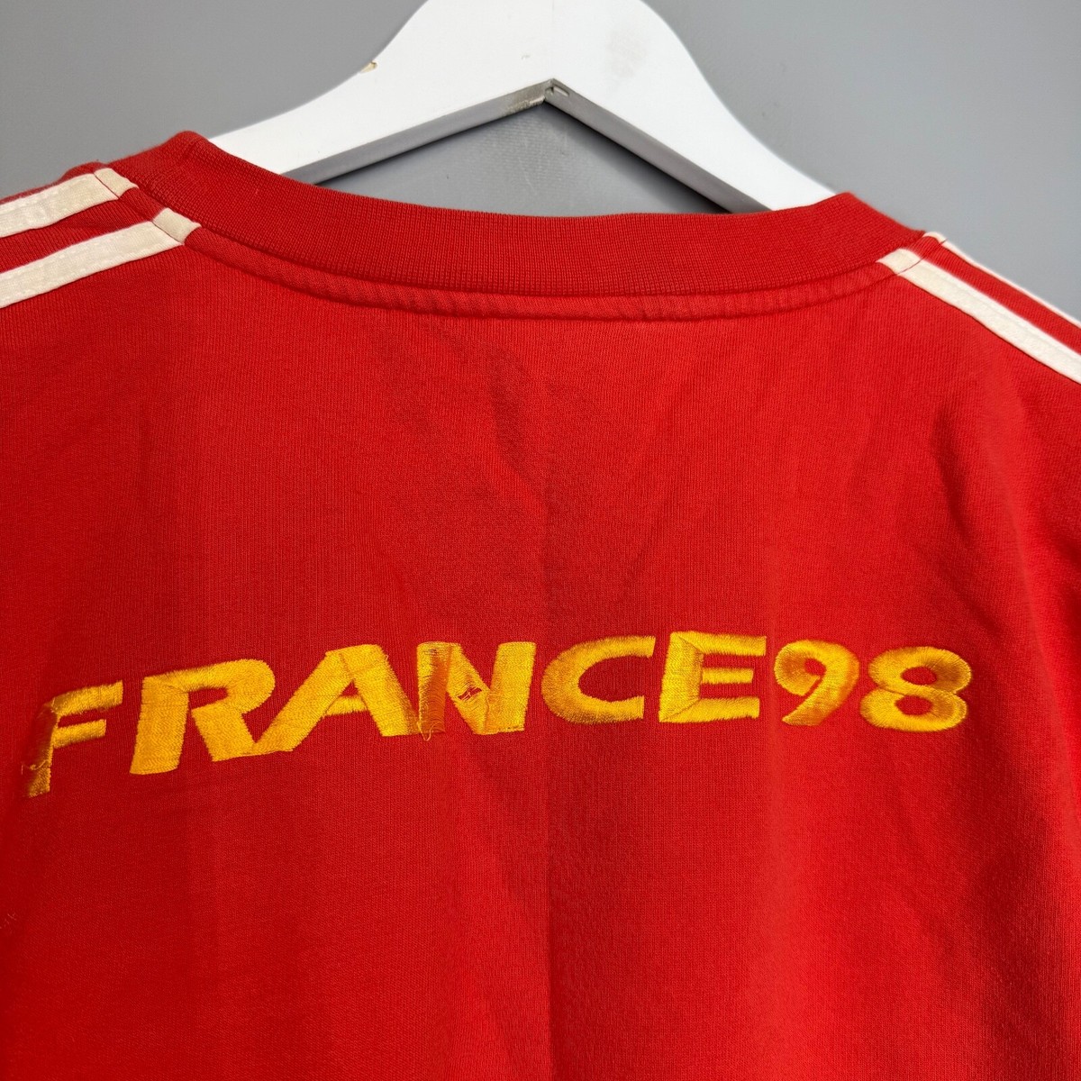 ADIDAS WORLD CUP CREWNECK SWEATSHIRT FOOTBALL FRANCE 1998 RED SIZE