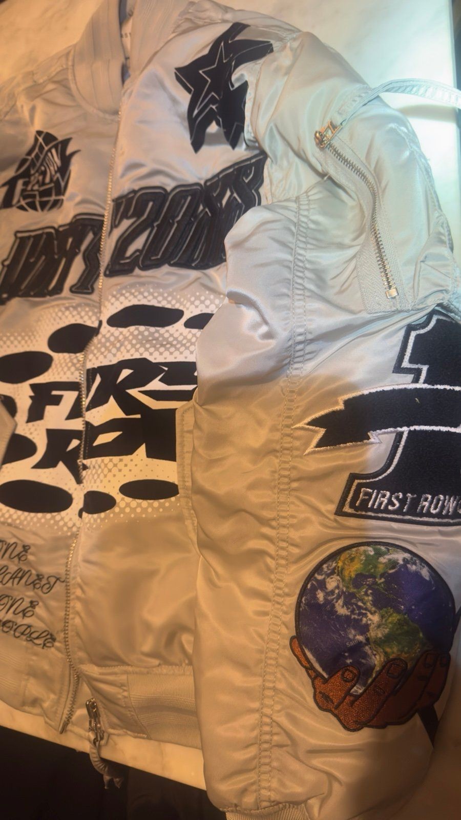 FIRST ROW Light Grey “Unity 200X” Multi Patch Bom… - image 3