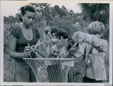 1975 Rebecca Perez Eddy Martinez Dalia Nieves 6X8 Historic Vintage Photo