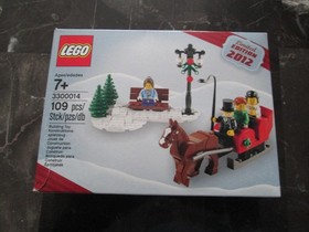 2012 LEGO 3300014 LIMITED EDITION CHRISTMAS SET USED WITH BOX COMPLETE
