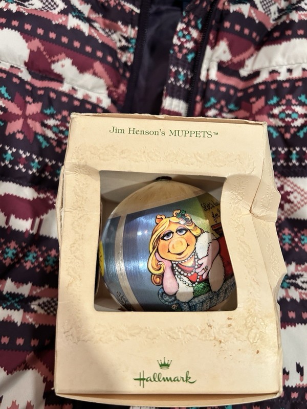 Vintage 1981 Hallmark Ornament Satin Jim Henson Muppets Kermit & Miss Piggy