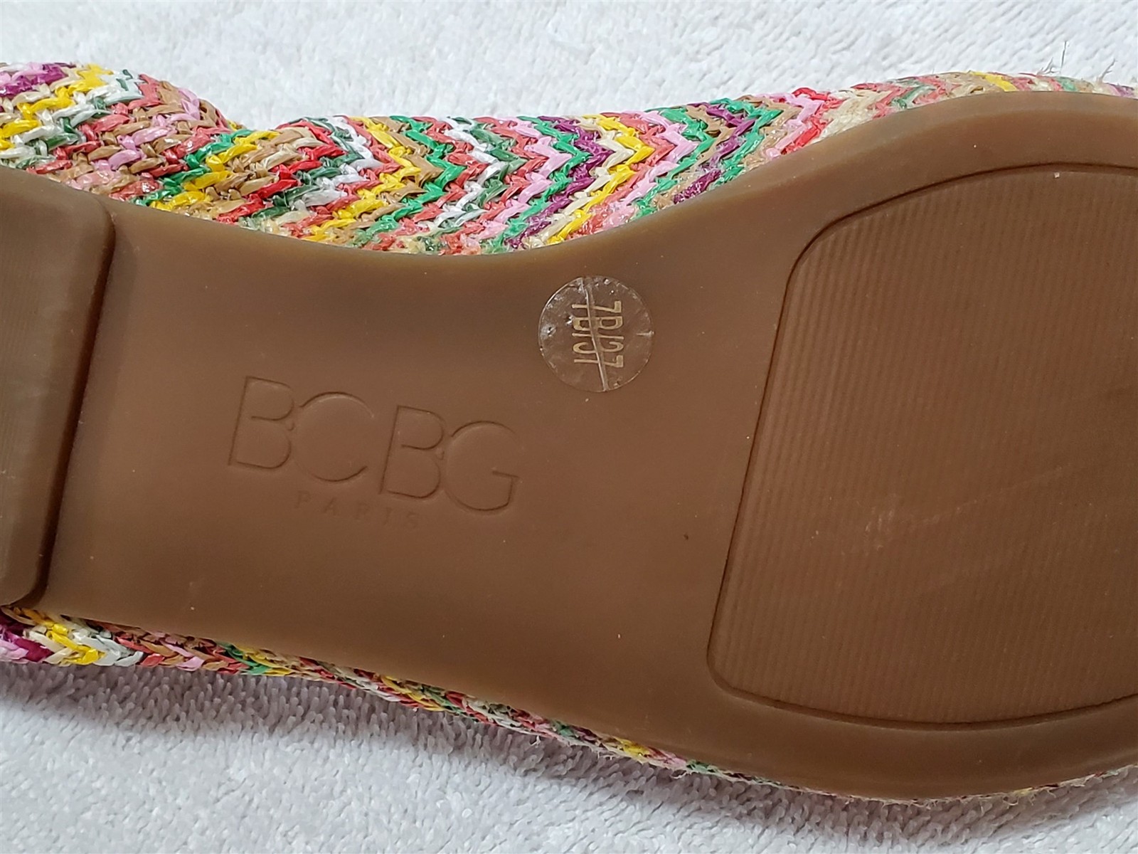 BCBG Paris Multi-Color Chevron Pattern Ballet Fla… - image 4