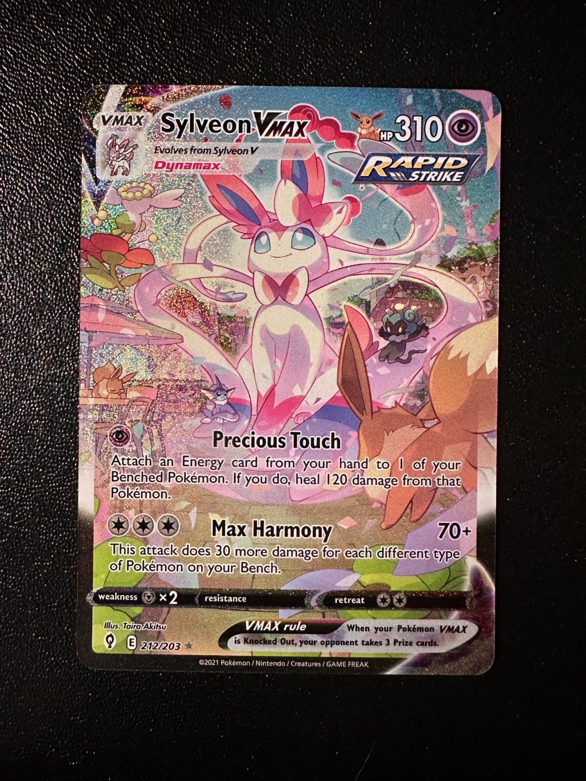 POKEMON TCG - EVOLVING SKIES - SYLVEON VMAX 212/203