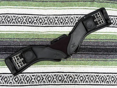 Total Saddle Fit - STRETCHTEC Dressage Girth - 22'' - Black w/ Leather Liner 