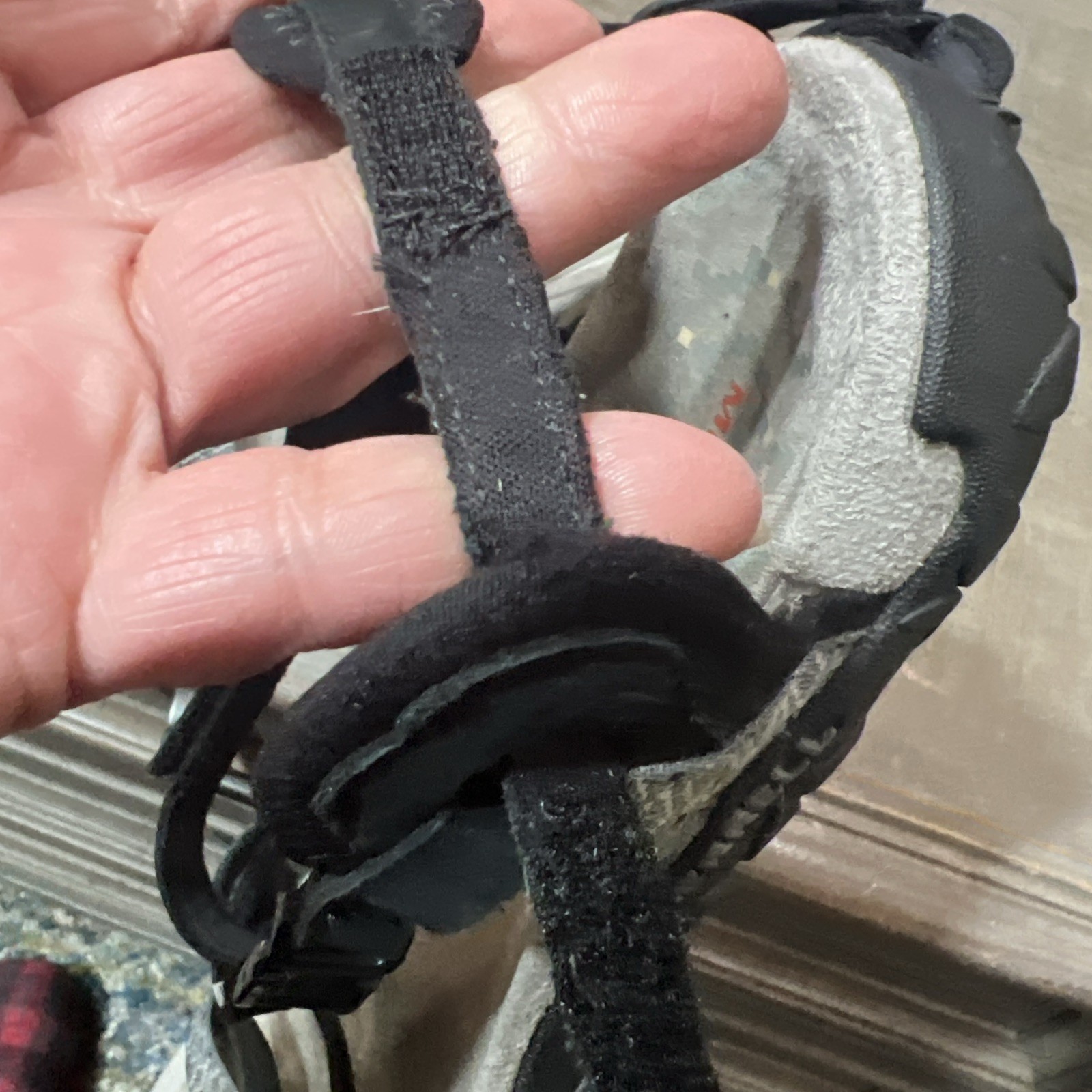 MERRELL Jacardia sandali incrociati con cinturino nero grigio taglia 11