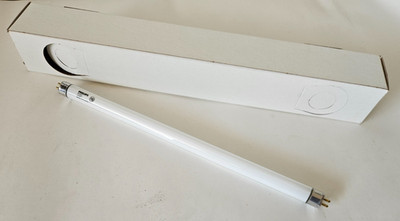 5x Phillips F8T5/D fluorescent light lamp bulbs 8 watts 11-7/8'' -See description