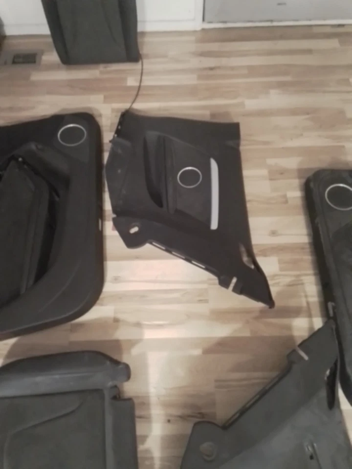 Задние сиденья и дверные панели для Audi A5 - Изображение 2 из 4