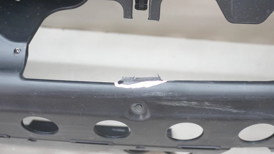 Mercedes-Benz W216 Cl550 Cl600 2007-2010 parachoques trasero moldura interior A2168800616 OEM Foto 4 de 4