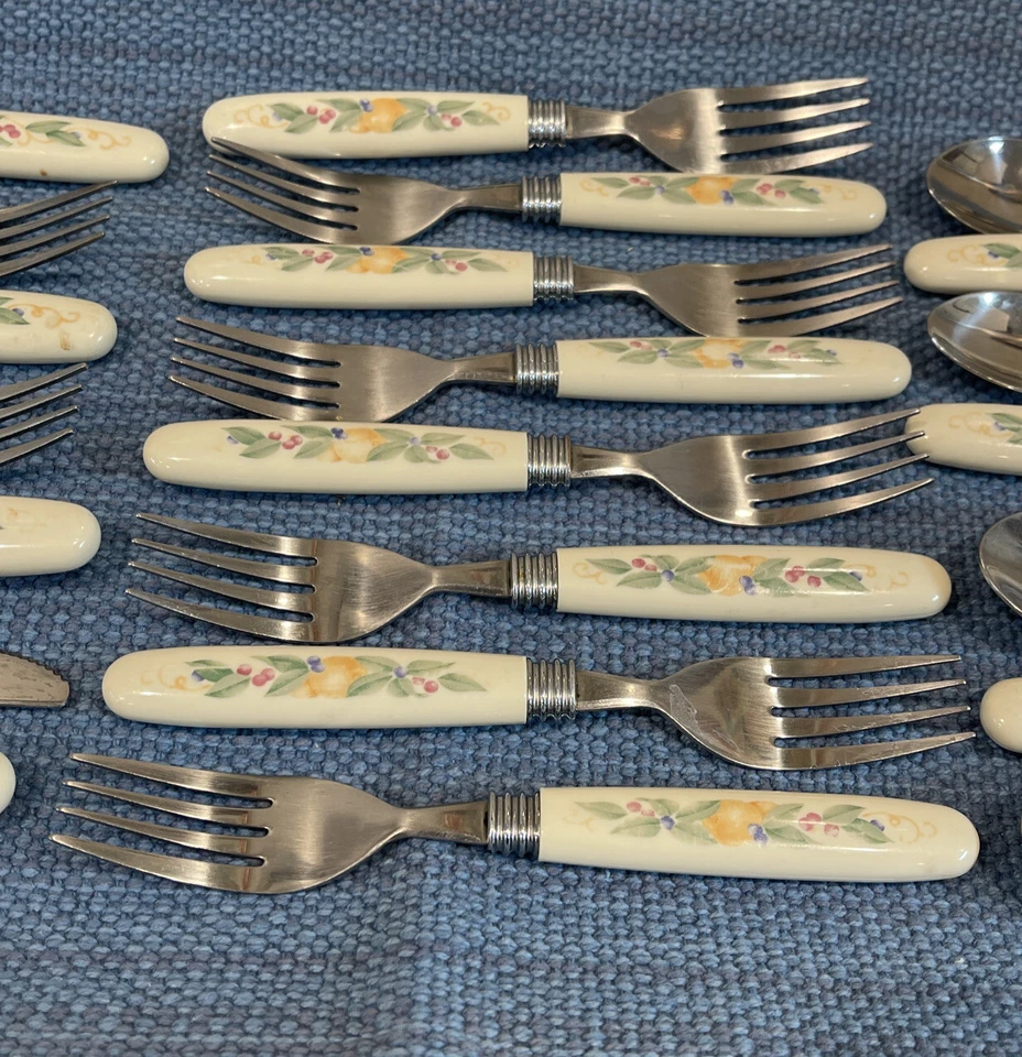 Cubiertos Corelle Abundance 23 piezas cubiertos Foto 3 de 4