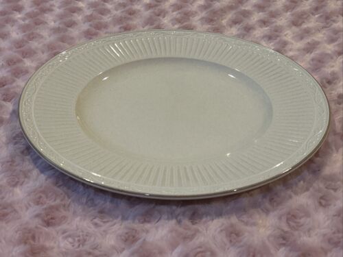 Mikasa Stone Manor Chop Plate 12 1/2” DD105 Sand Dune