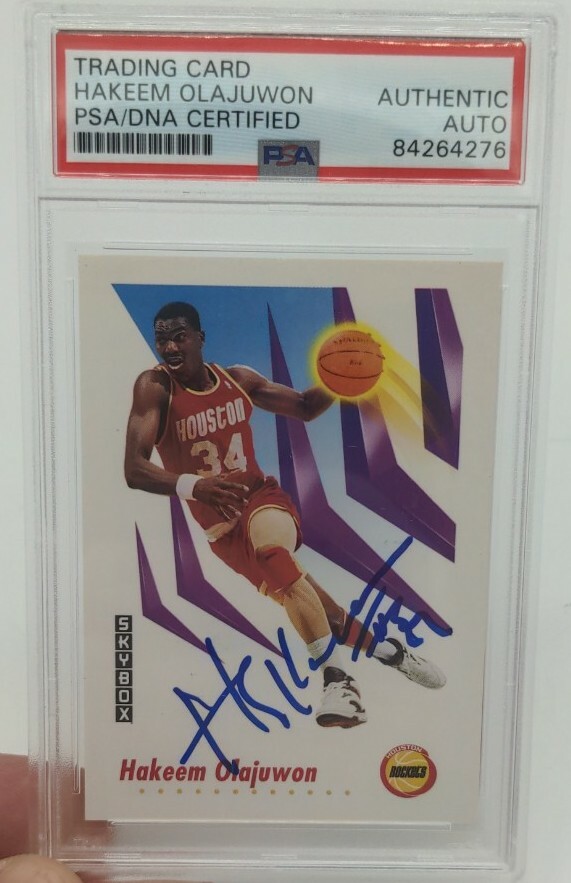 HAKEEM OLAJUWON Signed 1991 SkyBox Card HOF PSA/DNA AUTO