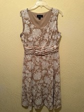 Perceptions New York Woman Tan Short Sleeved ...
