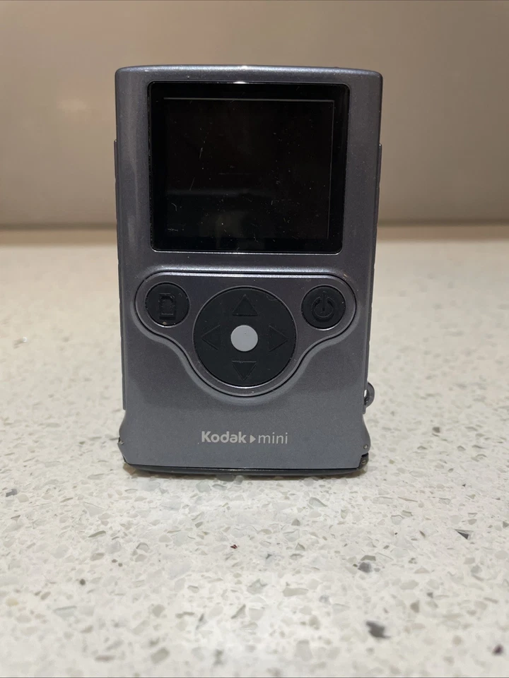 KODAK ZM1 Waterproof Pocket MINI Digital VIDEO CAMERA Camcorder Dark Gray - Image 2 of 4